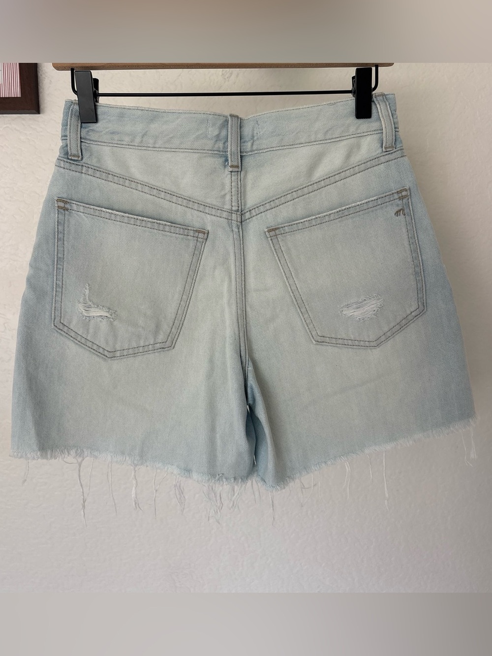 Madewell the 90’s Jean short - Picture 2 of 2